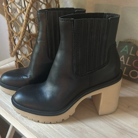 Dolce Vita Caster H2O Booties - Picture 4 of 5